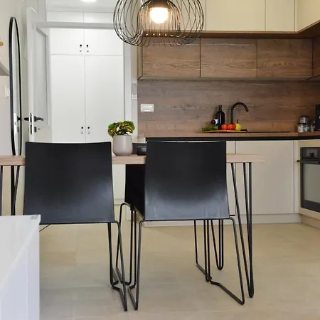 Apartmán Mi Ciovo With Private Hot Tub And Garden *