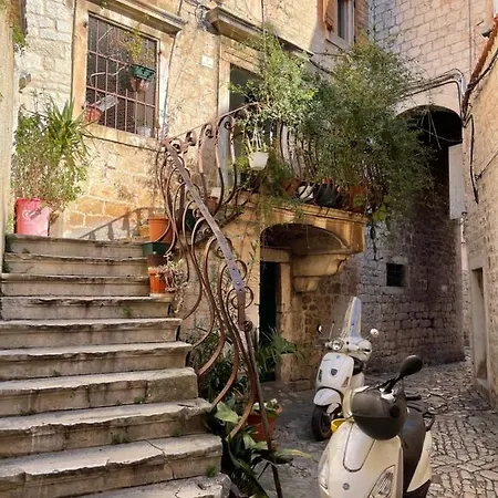 Mi Ciovo With Private Hot Tub And Garden Apartment