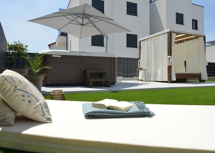 Appartement Mi Ciovo With Private Hot Tub And Garden