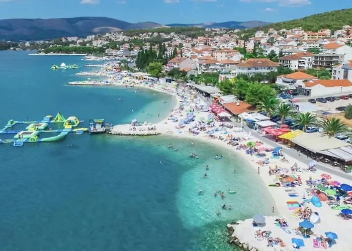 Appartement Mi Ciovo With Private Hot Tub And Garden Trogir