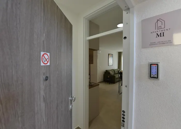 Appartement Mi Ciovo With Private Hot Tub And Garden