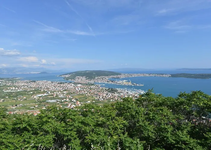 Appartement Mi Ciovo With Private Hot Tub And Garden *