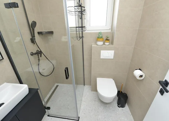 Mi Ciovo With Private Hot Tub And Garden Appartement