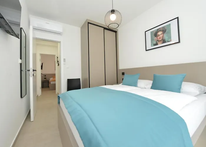 Appartement Mi Ciovo With Private Hot Tub And Garden